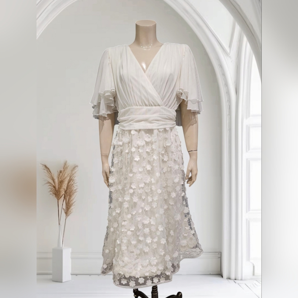 KIYONNA Plus Size 1X Pretty Petals Mesh Cocktail Wedding Midi Dress Off White